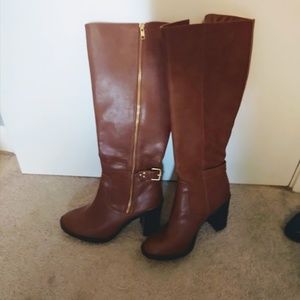 BEAUTIFUL and SEXY Jessica Simpson Boots